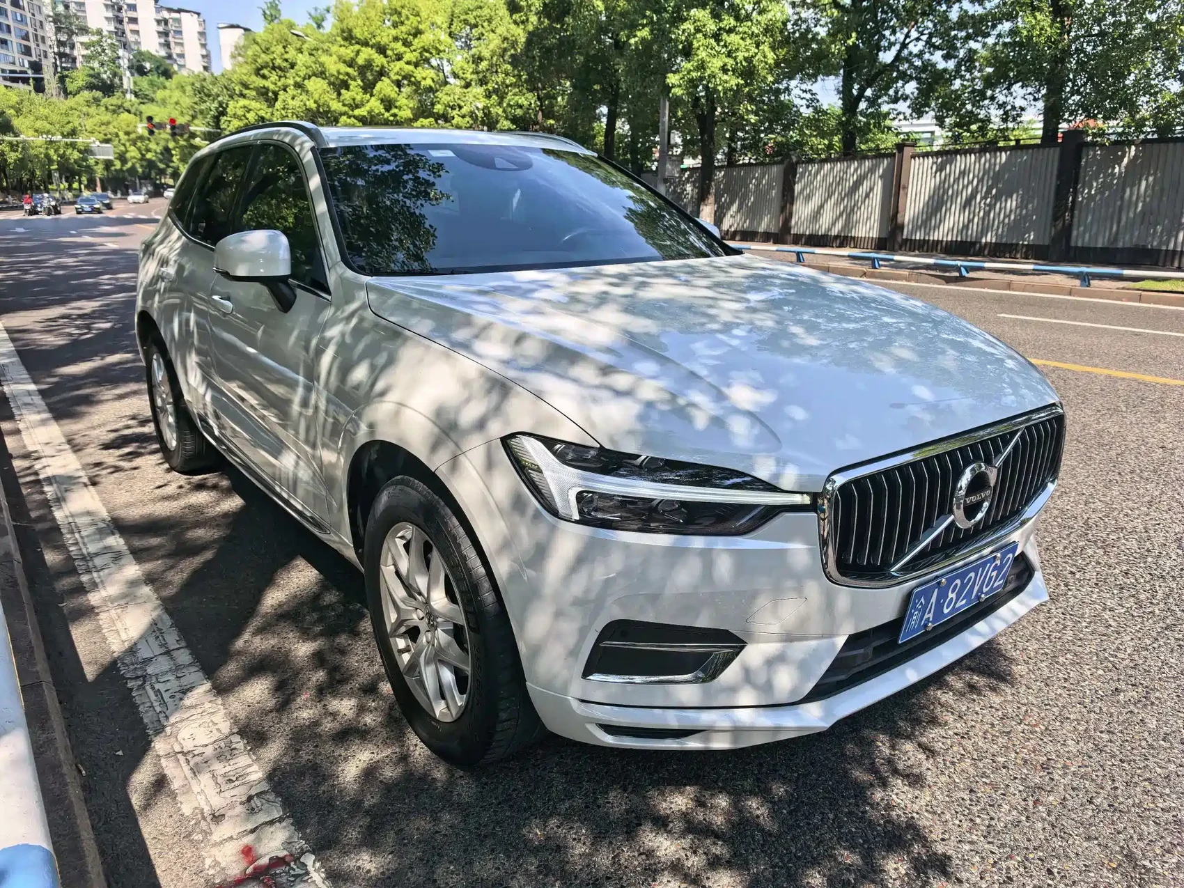 Volvo XC60 2021 T5 AWD R-Design — фото 3