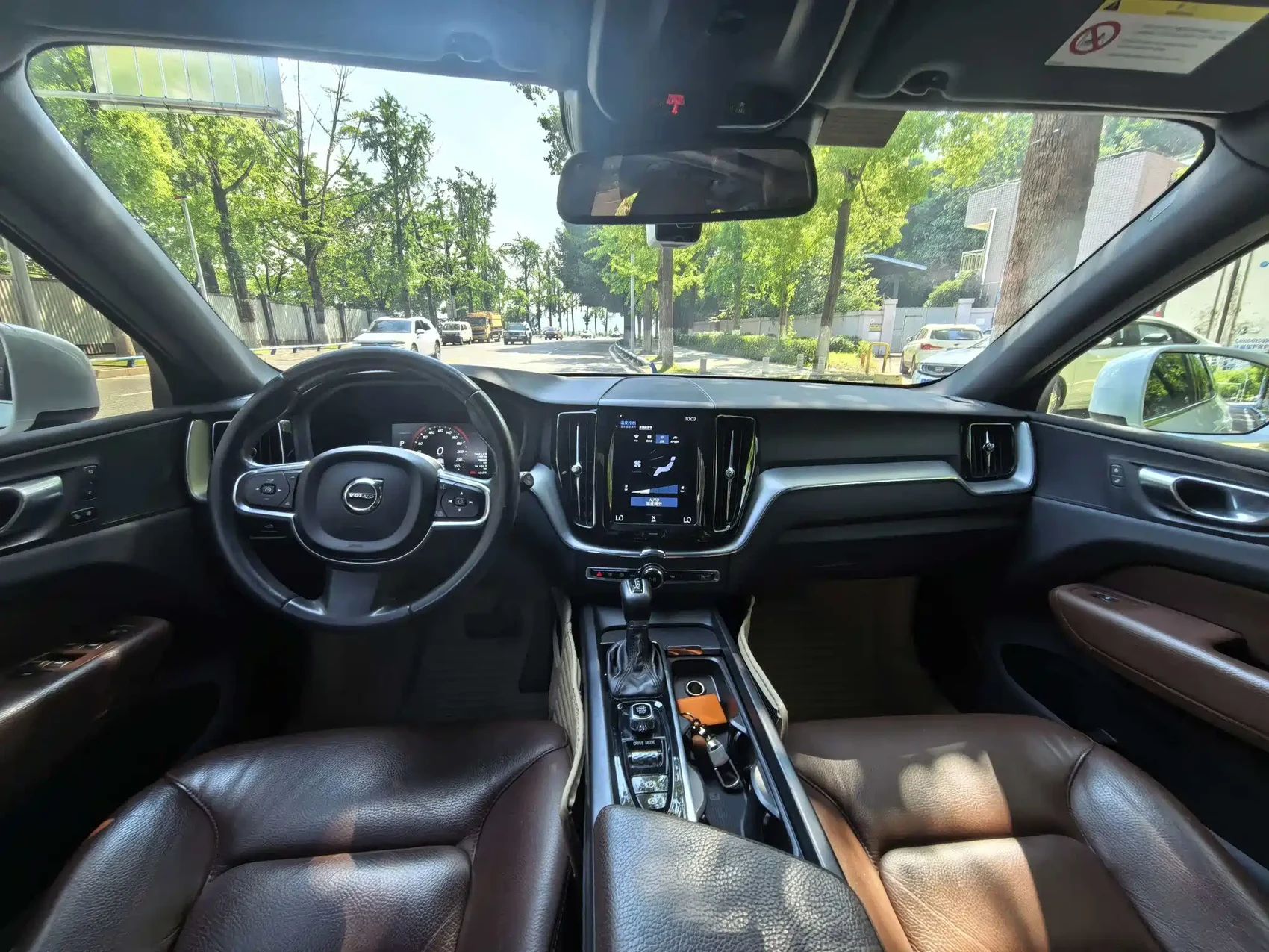 Volvo XC60 2021 T5 AWD R-Design — фото 5