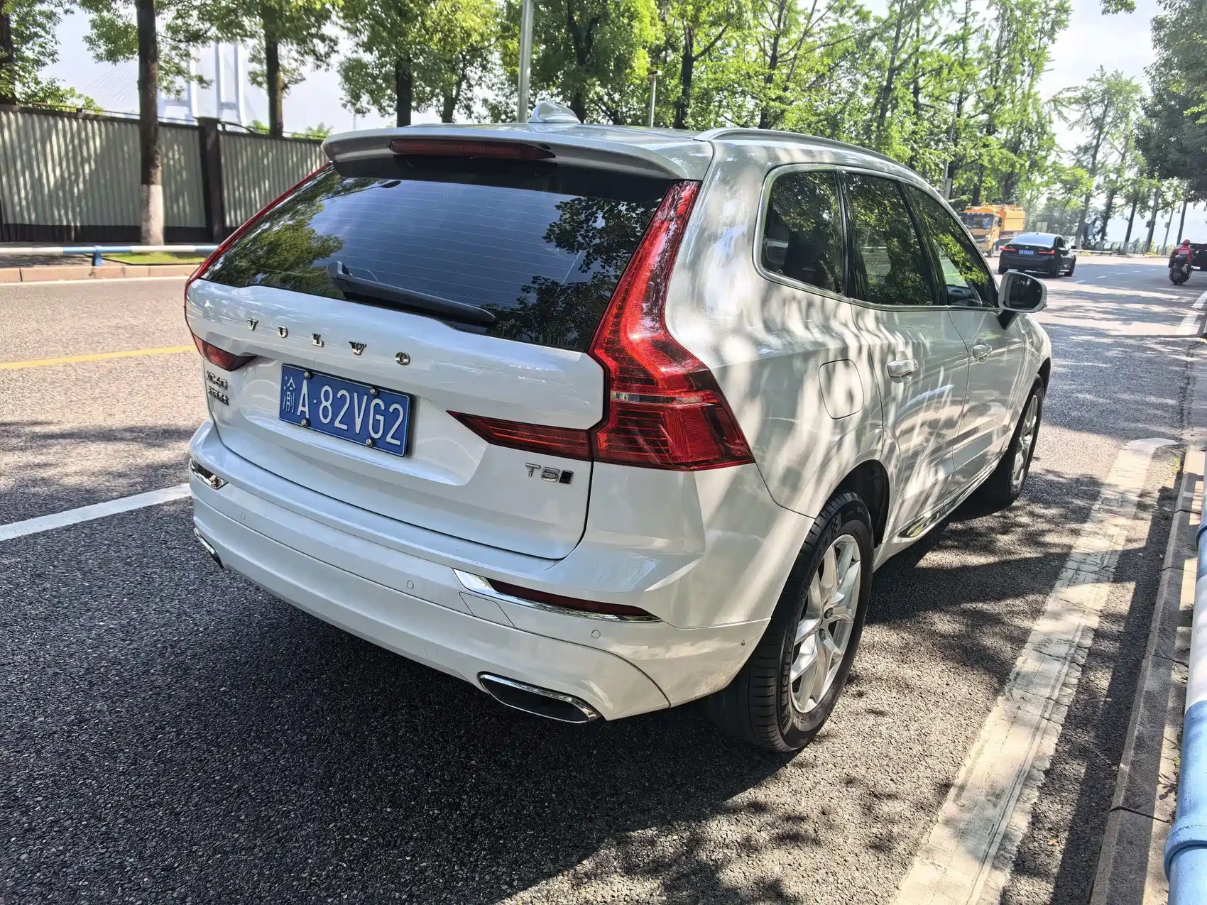 Volvo XC60 2021 T5 AWD R-Design — фото 9