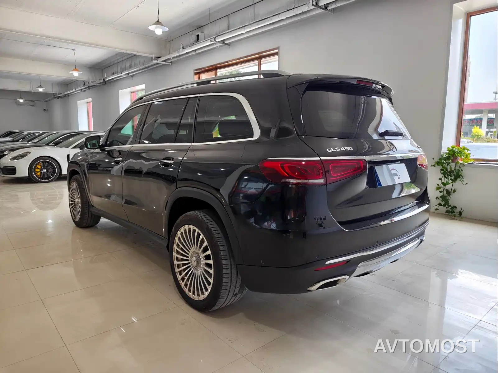 Mercedes-Benz GLS 2023 GLS 450 4MATIC Fashion Edition — фото 4