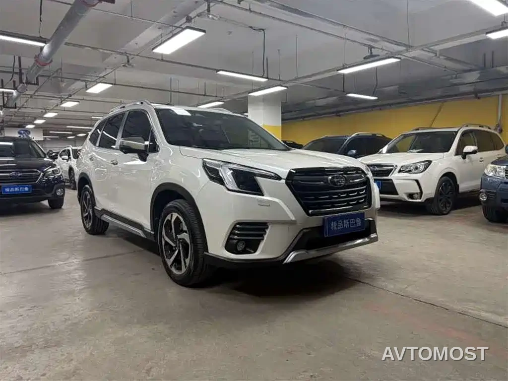 Subaru Forester 2024 2.5i AWD Flagship EyeSight — фото 3