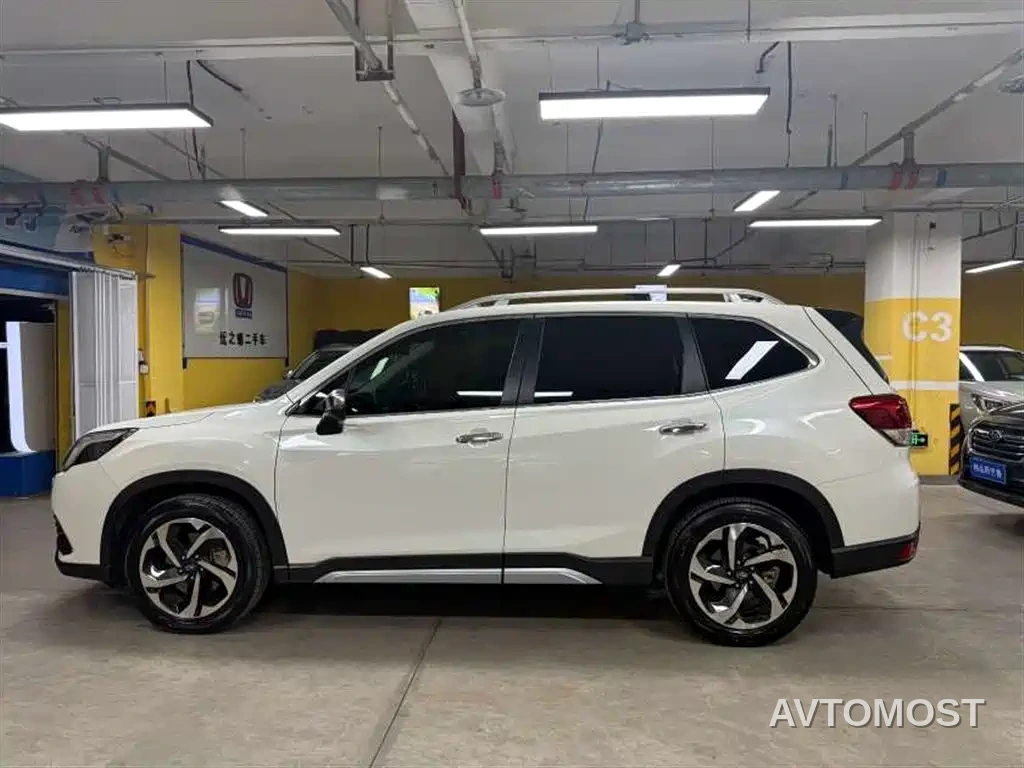 Subaru Forester 2024 2.5i AWD Flagship EyeSight — фото 4