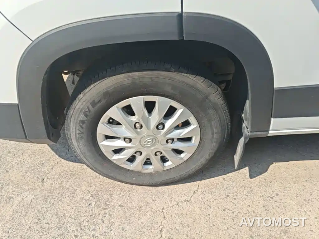 SAIC Maxus Xintu V90 2024 Zhijie 2.0T Automatic FWD Long Wheelbase High Roof Single Rear Tire 6/7-Seater — фото 24