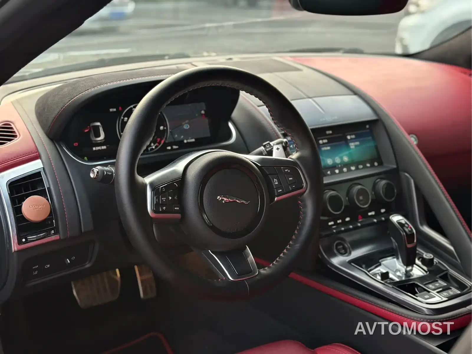 Jaguar F-TYPE 2022 P300 Hardtop R-DYNAMIC BLACK — фото 11