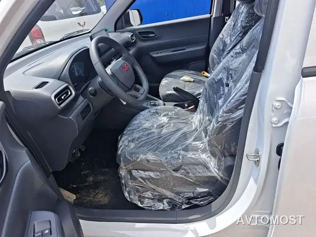 Wuling Hongguang New Energy 2025 Model Range Extender Hybrid 50KM Standard — фото 14
