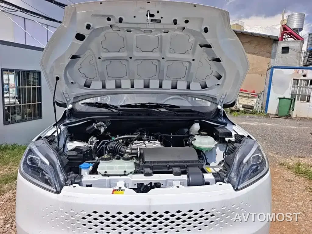 Wuling Hongguang New Energy 2025 Model Range Extender Hybrid 50KM Standard — фото 19