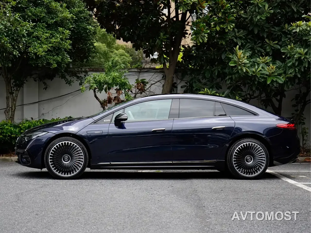 Mercedes-Benz EQS AMG 2022 AMG EQS 53 4MATIC+ — фото 3