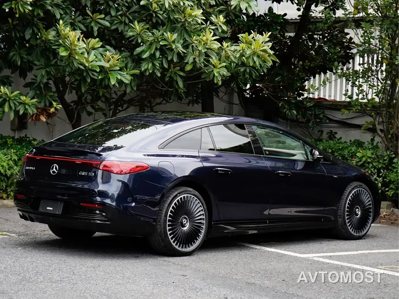 Mercedes-Benz EQS AMG 2022 AMG EQS 53 4MATIC+ — фото 4