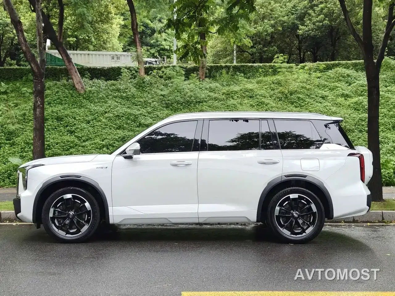 GAC Trumpchi ES9 2024 Model PHEV 143km Traveller Max — фото 3