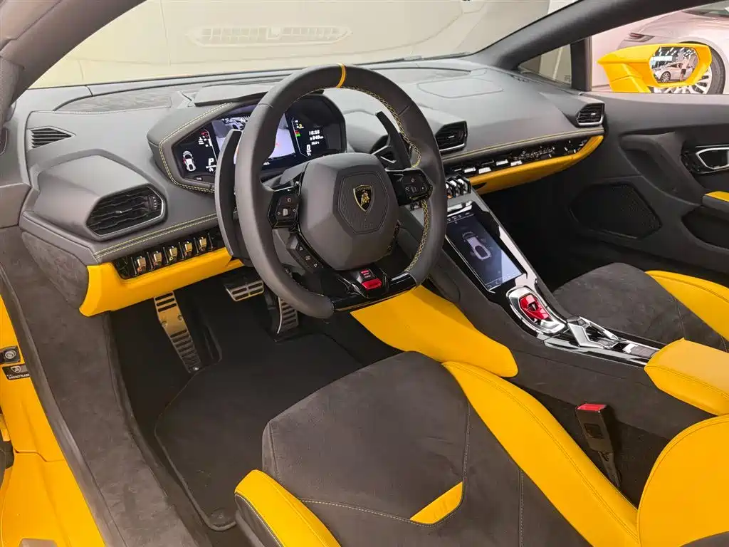 Lamborghini Huracán 2023 Huracán Tecnica — фото 4