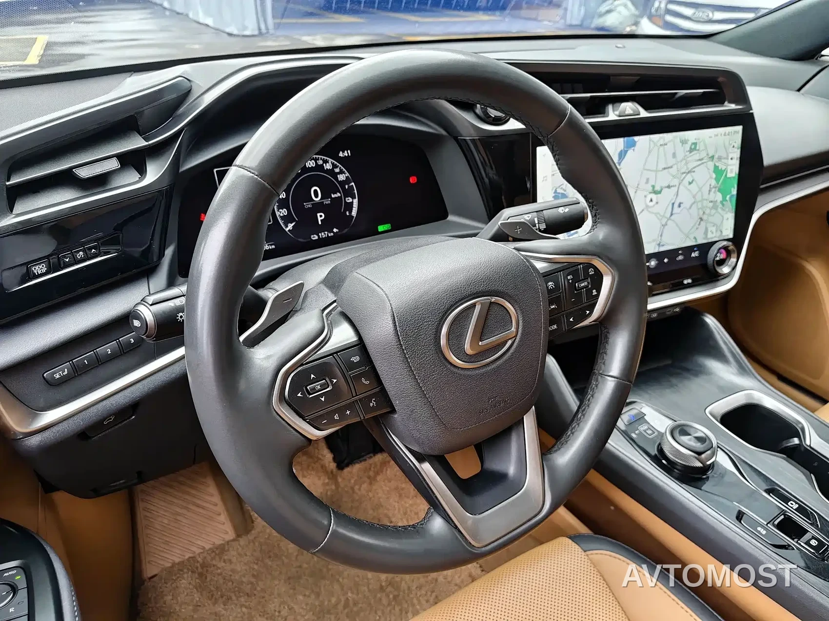 Lexus RZ 2023 450e 4WD Deluxe — фото 11