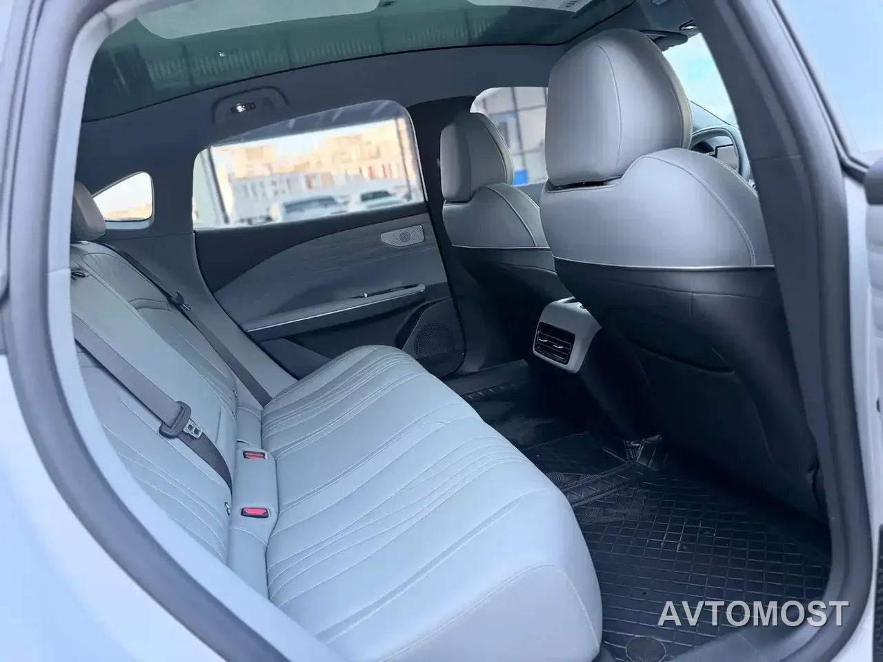 Geely Galaxy E8 2024 550km RWD PRO — фото 11