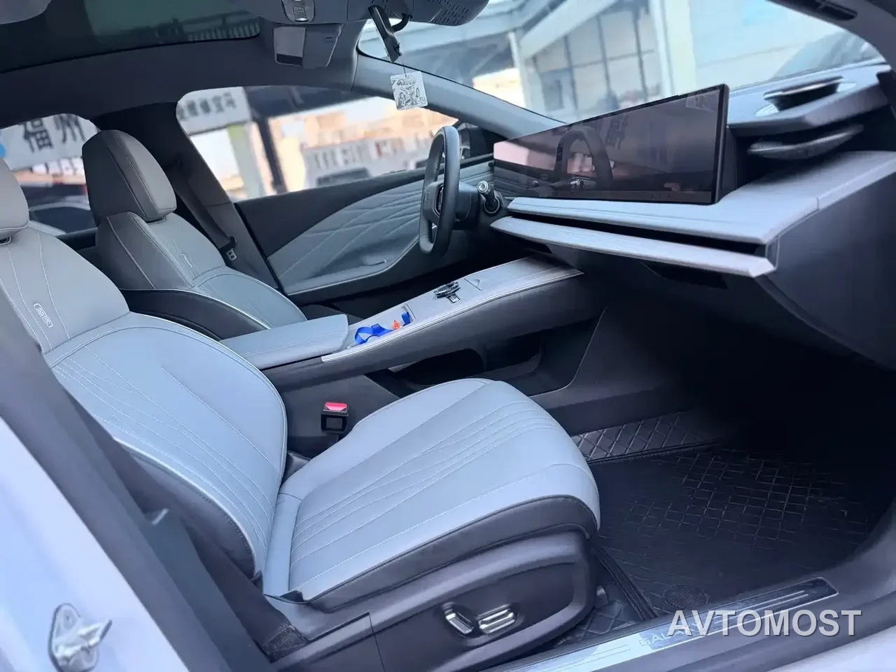 Geely Galaxy E8 2024 550km RWD PRO — фото 12