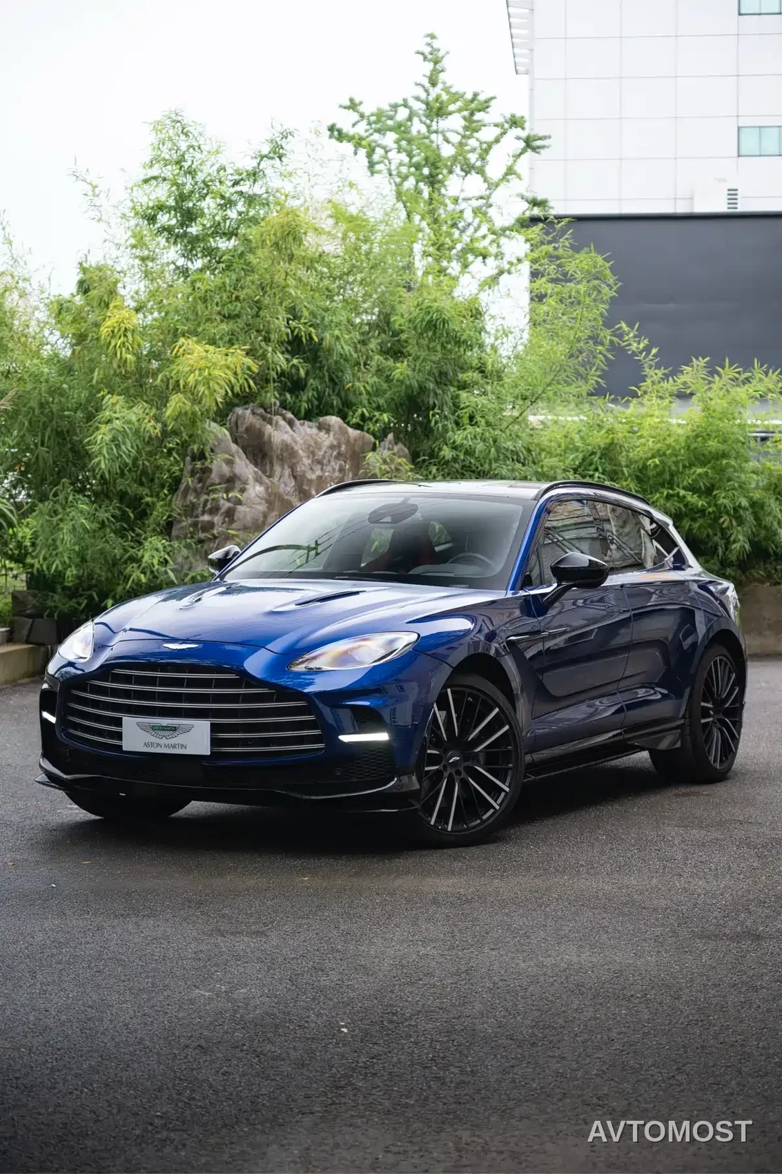 Aston Martin DBX 2023 Model 4.0T V8 707