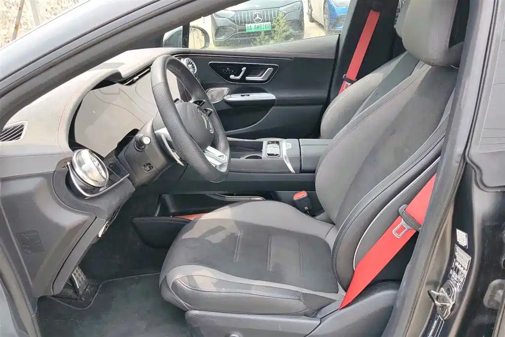 Mercedes-Benz EQE AMG 2023 AMG EQE 53 4MATIC+ — фото 3