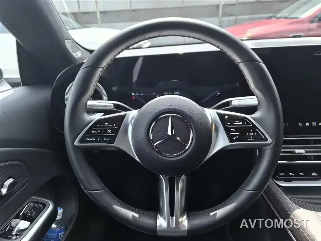 Mercedes-Benz CLA New Energy 2025 300L Fashion — фото 6