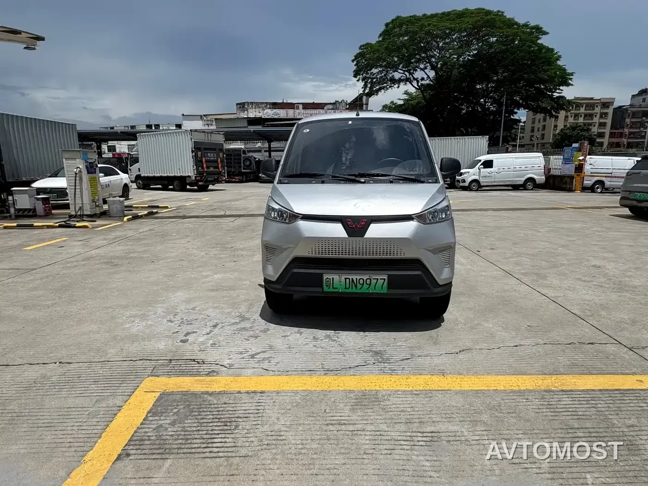 Wuling EV50 2021 Van Logistics Vehicle with Lishen 41.6kWh Liuji Electronic Control — фото 2