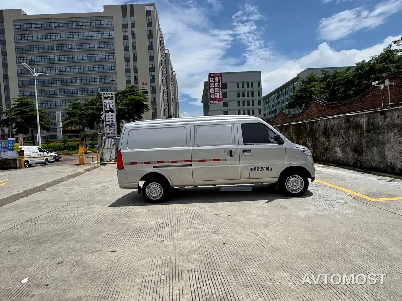 Wuling EV50 2021 Van Logistics Vehicle with Lishen 41.6kWh Liuji Electronic Control — фото 5