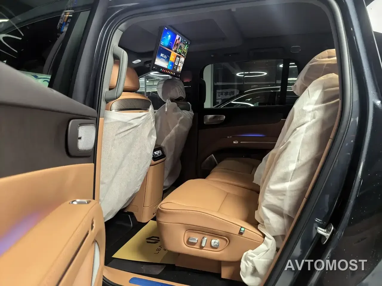 Leapmotor D Series 2026 Model Extended Range 80.3kWh 7-Seater — фото 8