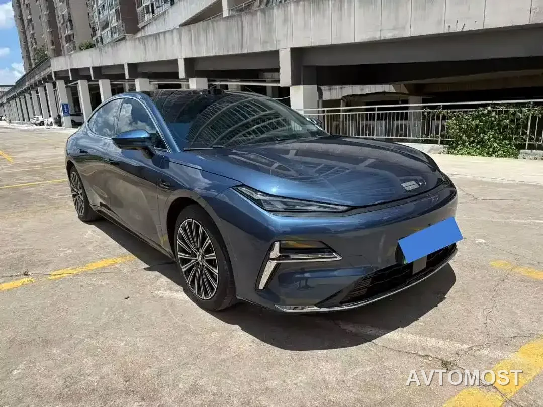 Geely Galaxy Xingyao 8 2025 130km EM-i Premium Edition — фото 3