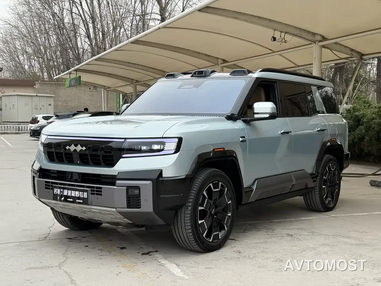 Fang Cheng Bao Leopard 8 2025 Zhiyong Flagship 6-Seater — фото 4