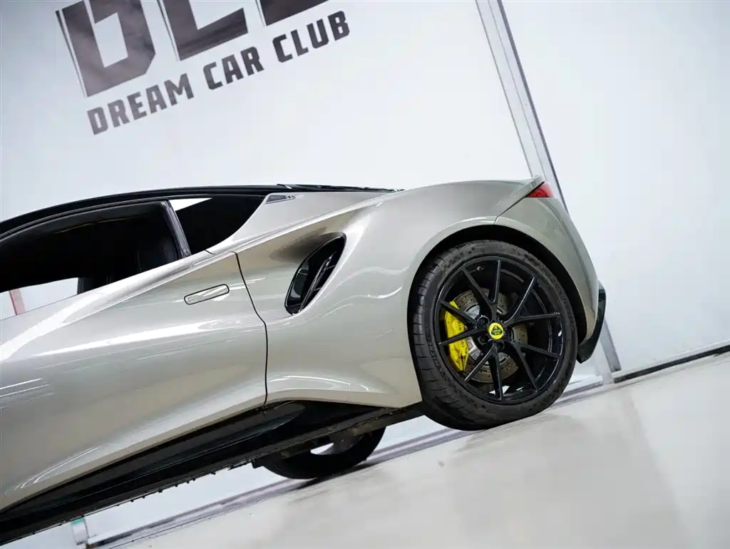 Lotus Cars EMIRA 2021 2.0T DCT First Edition — фото 21