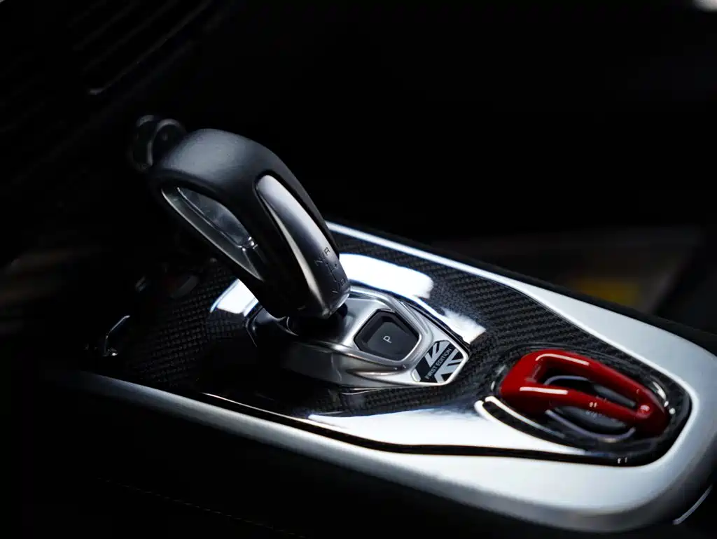 Lotus Cars EMIRA 2021 2.0T DCT First Edition — фото 36