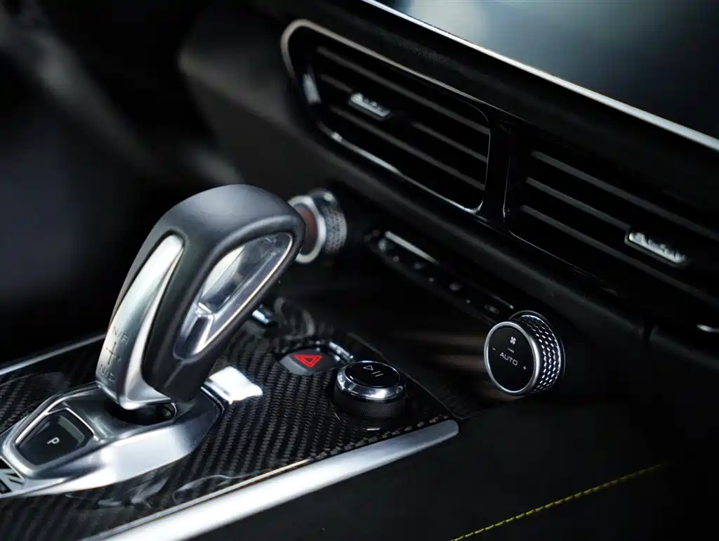 Lotus Cars EMIRA 2021 2.0T DCT First Edition — фото 44