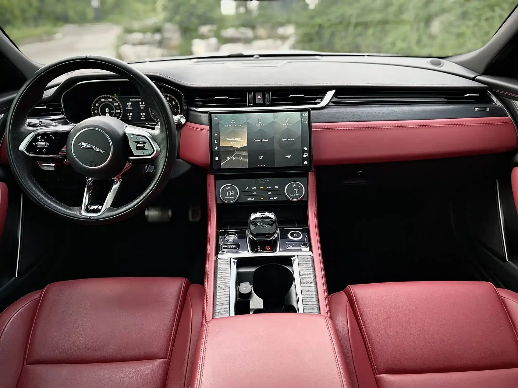 Jaguar XFL 2021 XFL 2.0T P250 AWD Gloss Black Sport Edition — фото 8