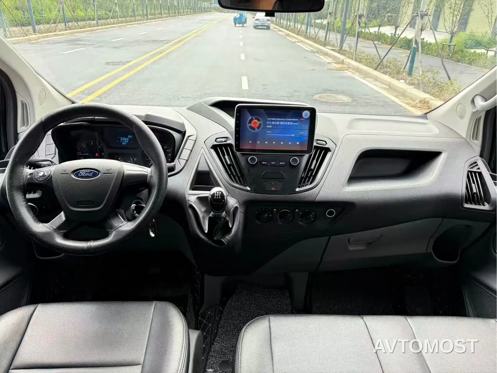 Ford Transit 2019 2.0T Diesel Multi-Purpose Commercial Vehicle Short Wheelbase Low Roof 6-Seater China VI — фото 9