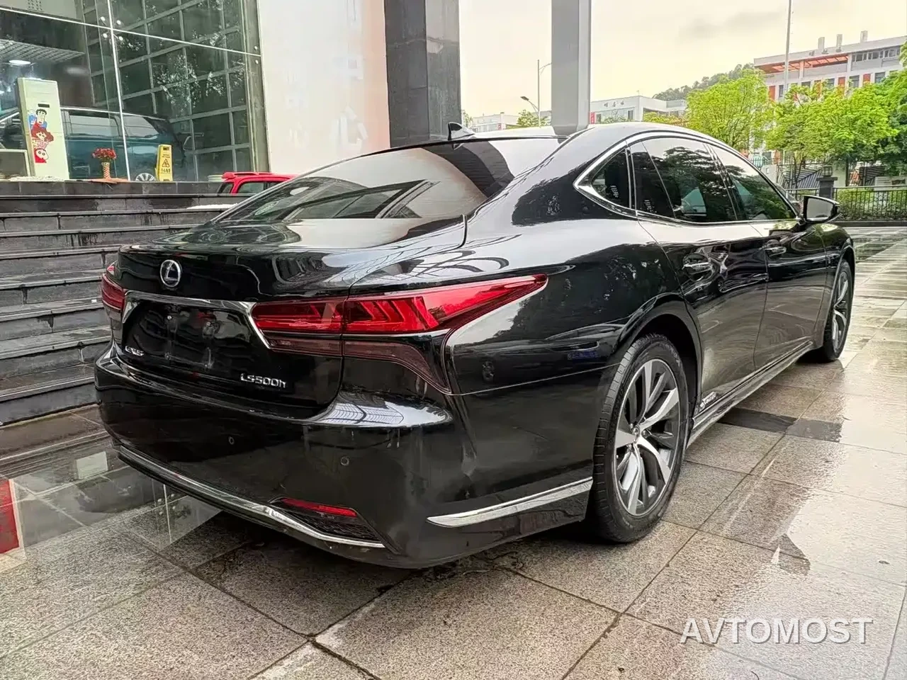 Lexus LS 2021 500h Excellence Edition — фото 8