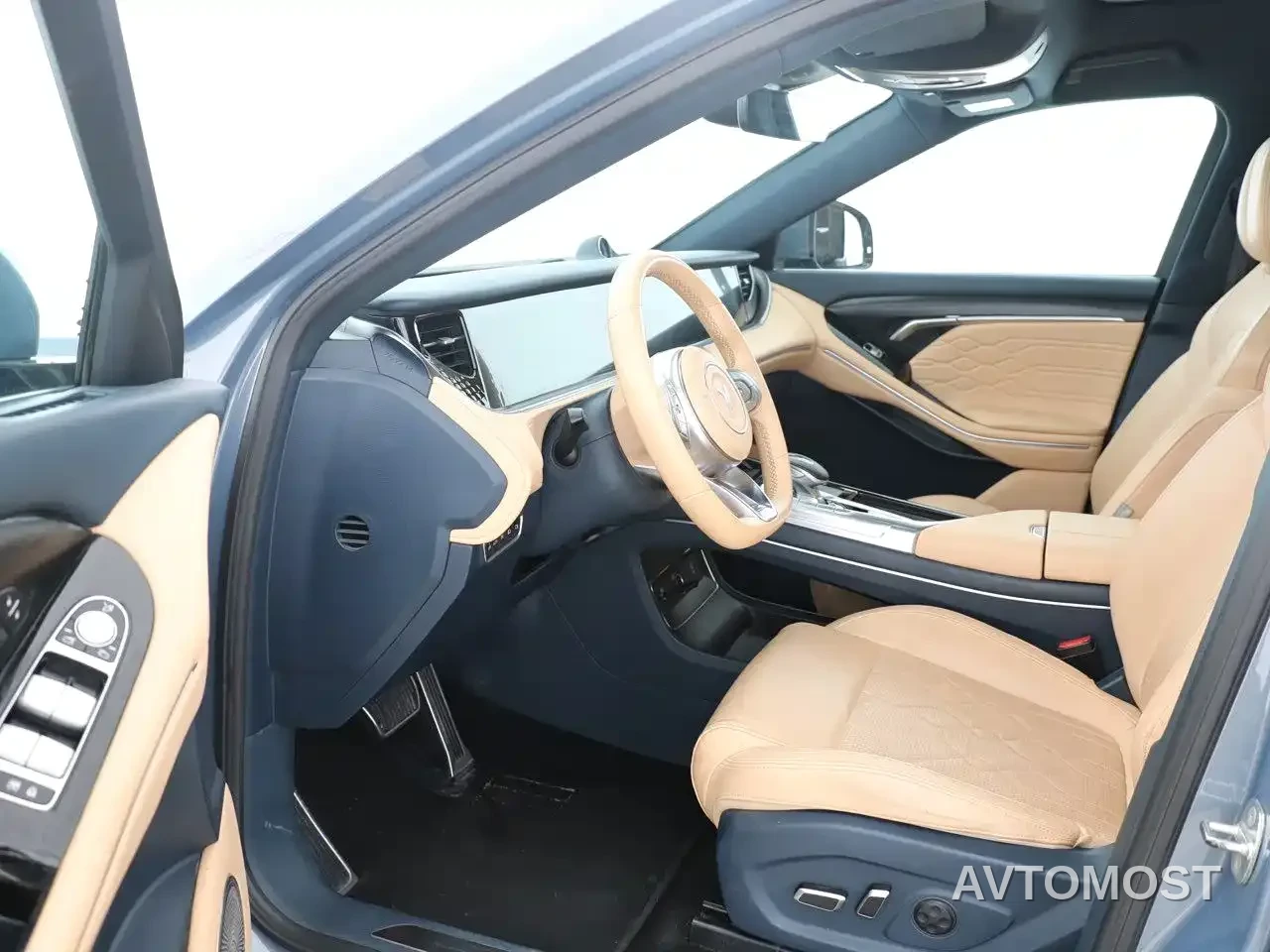 VOYAH FREE 2021 AWD Standard Range Extender Exclusive Luxury Package — фото 5