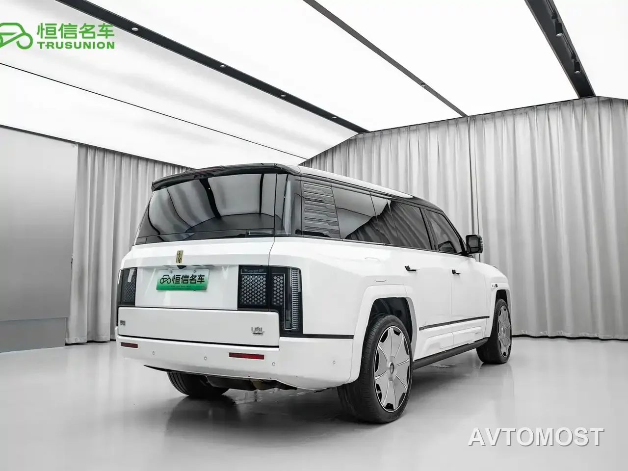 Yangwang U8 L 2025 U8L Base Model — фото 4