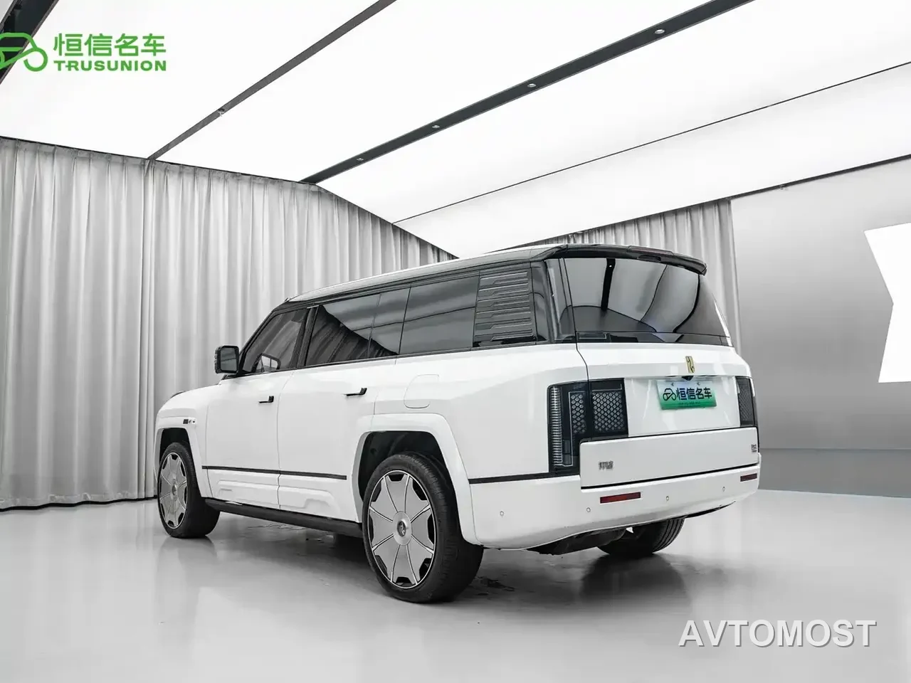 Yangwang U8 L 2025 U8L Base Model — фото 6
