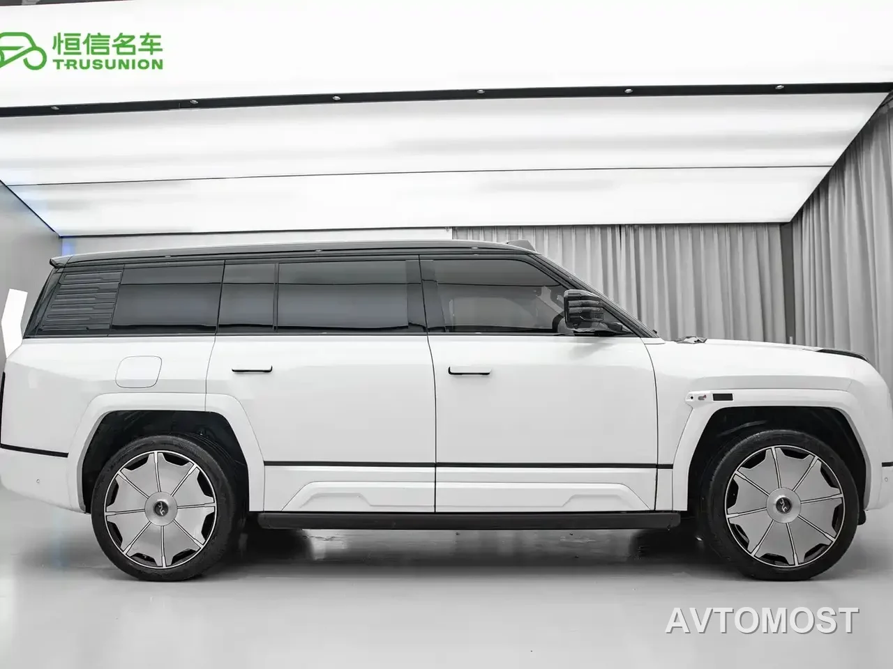 Yangwang U8 L 2025 U8L Base Model — фото 7