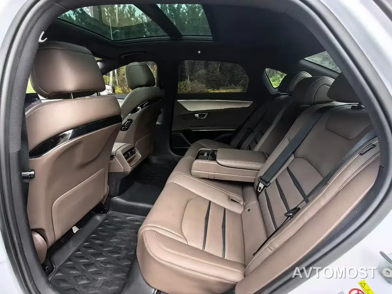 BYD Han 2020 DM AWD Performance Luxury Edition — фото 3