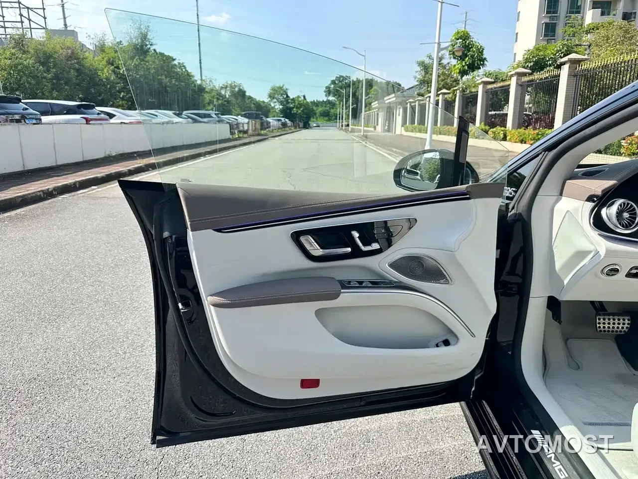 Mercedes-Benz EQS AMG 2023 AMG EQS 53 4MATIC+ — фото 10