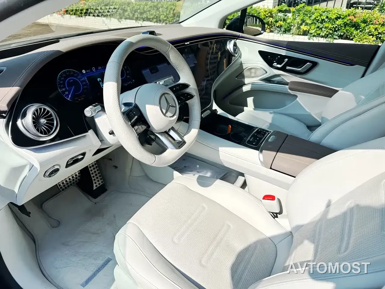 Mercedes-Benz EQS AMG 2023 AMG EQS 53 4MATIC+ — фото 13