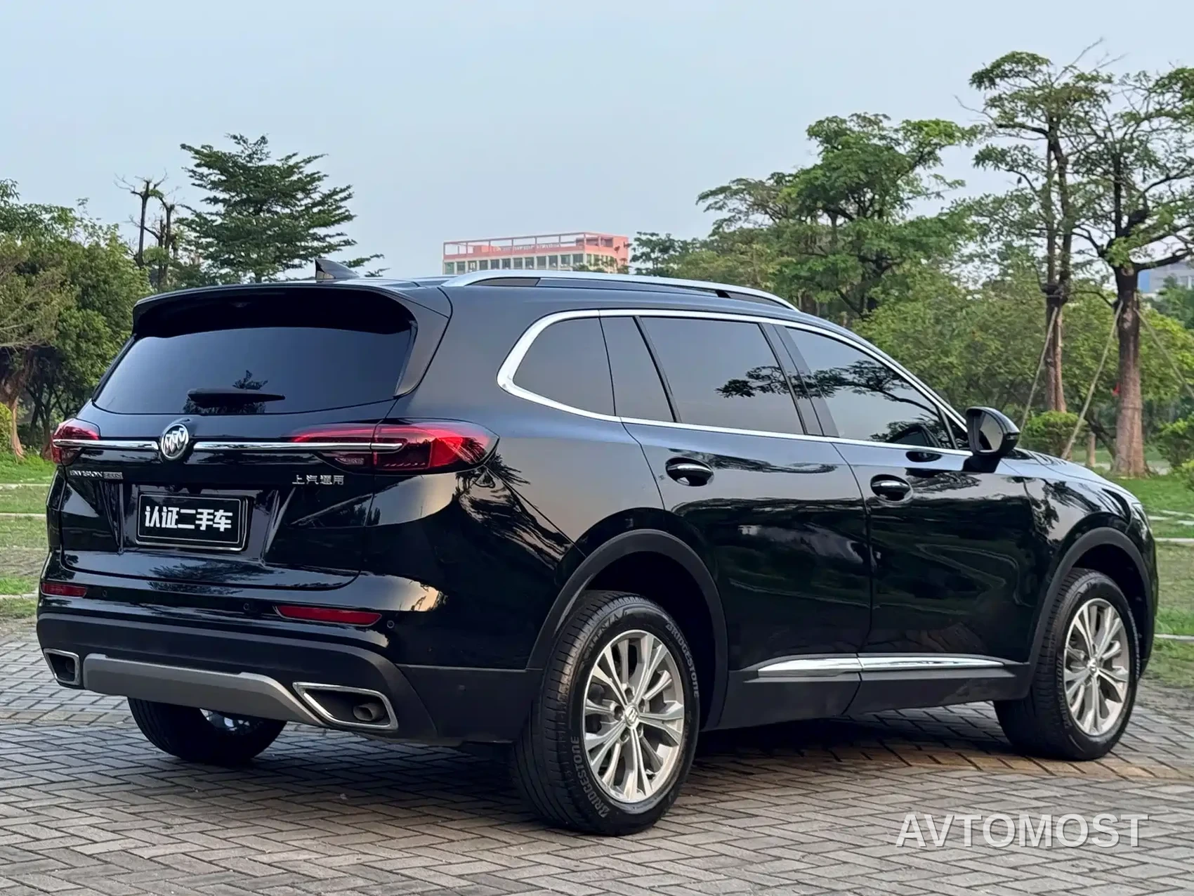 Buick Envision Plus 2023 Enclave Plus 652T 5-Seater Luxury — фото 3
