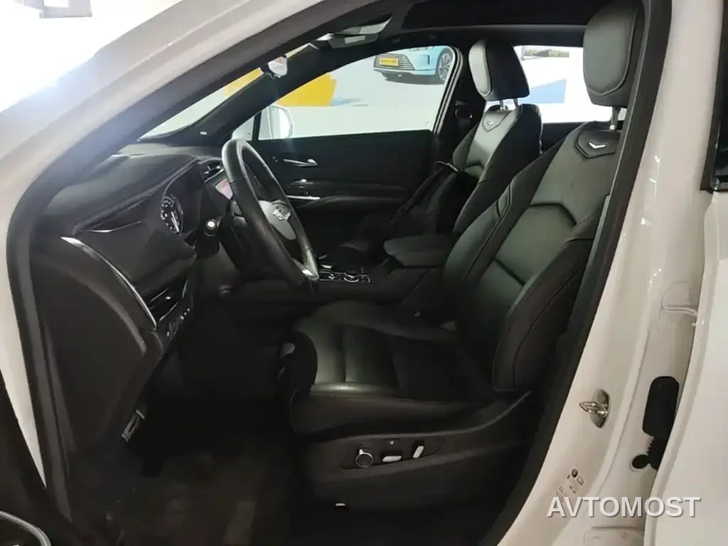Cadillac XT4 2022 28T AWD Platinum — фото 11