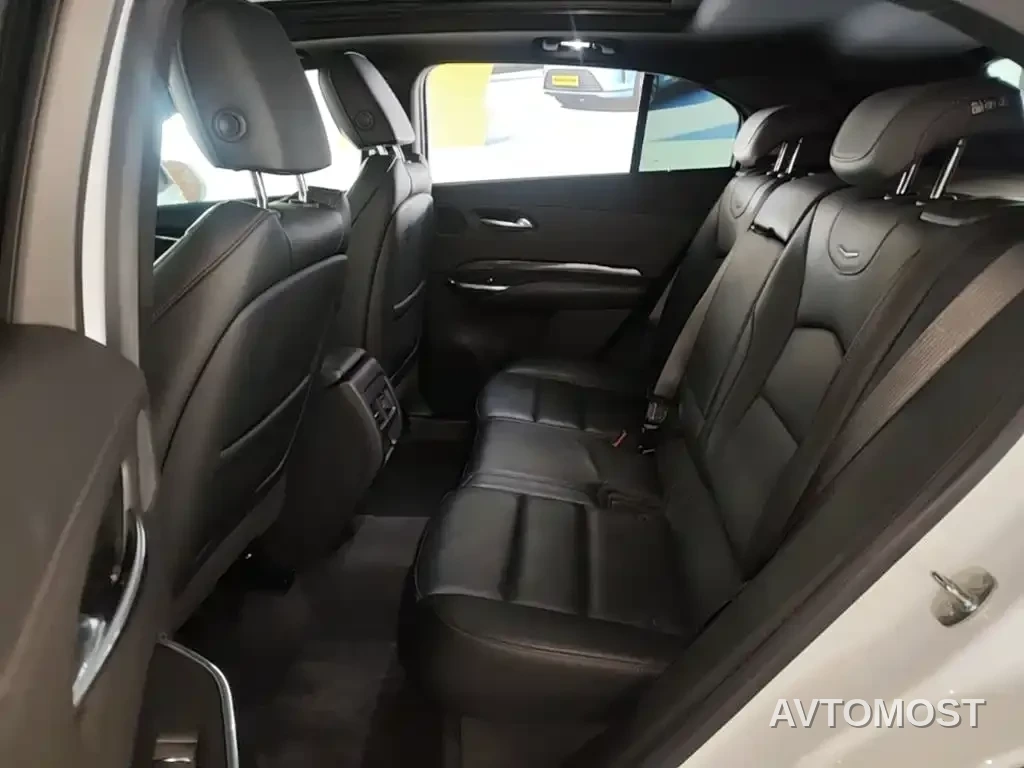 Cadillac XT4 2022 28T AWD Platinum — фото 13