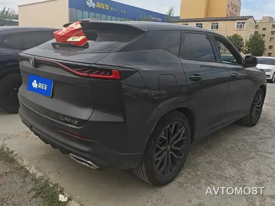 Changan UNI-Z New Energy 2024 Blue Whale iDD 125km Surpassing Edition — фото 2
