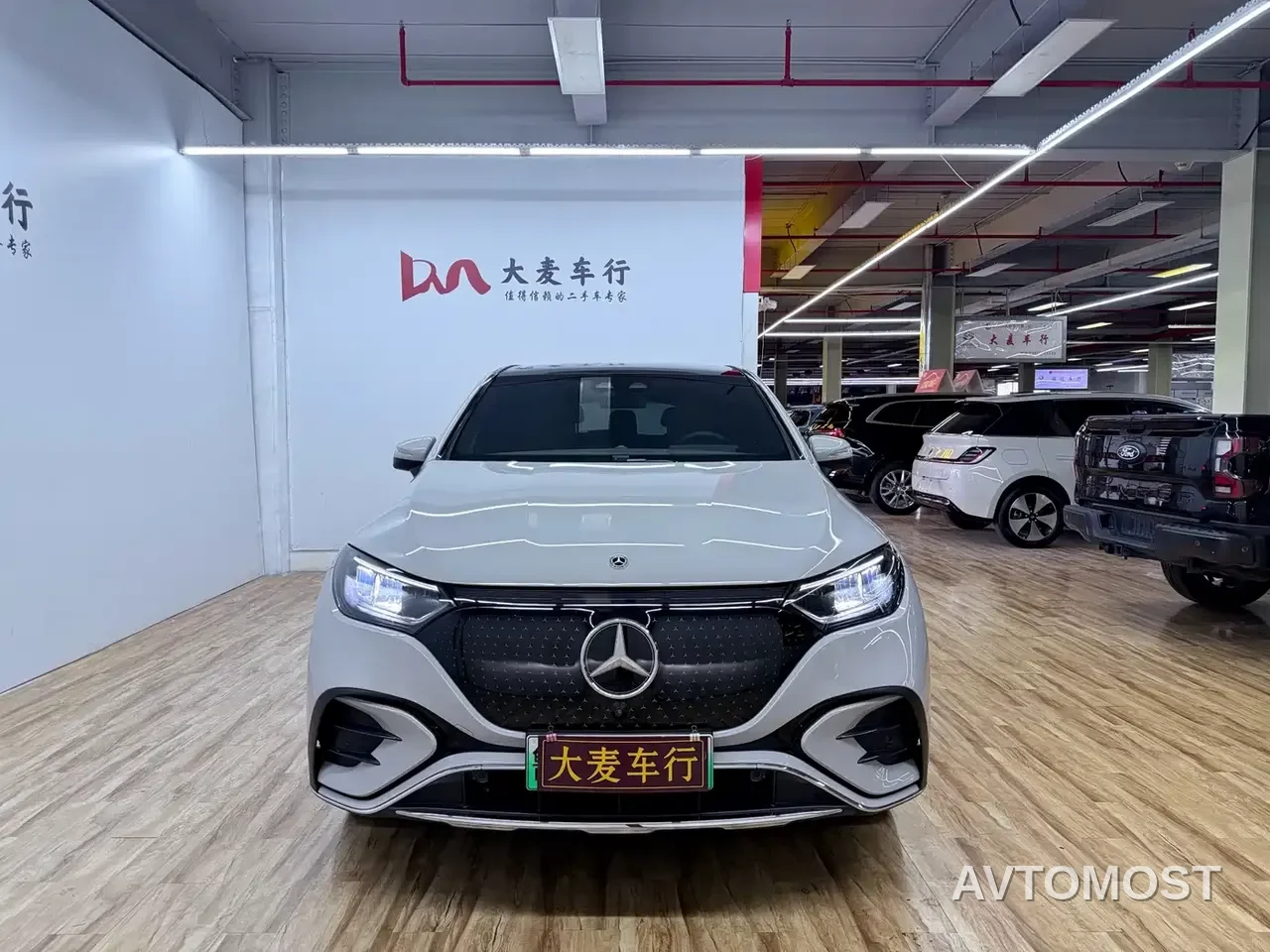 Mercedes-Benz EQE SUV 2023 350 4MATIC Luxury Edition — фото 2