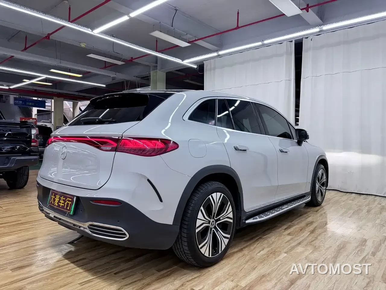 Mercedes-Benz EQE SUV 2023 350 4MATIC Luxury Edition — фото 7