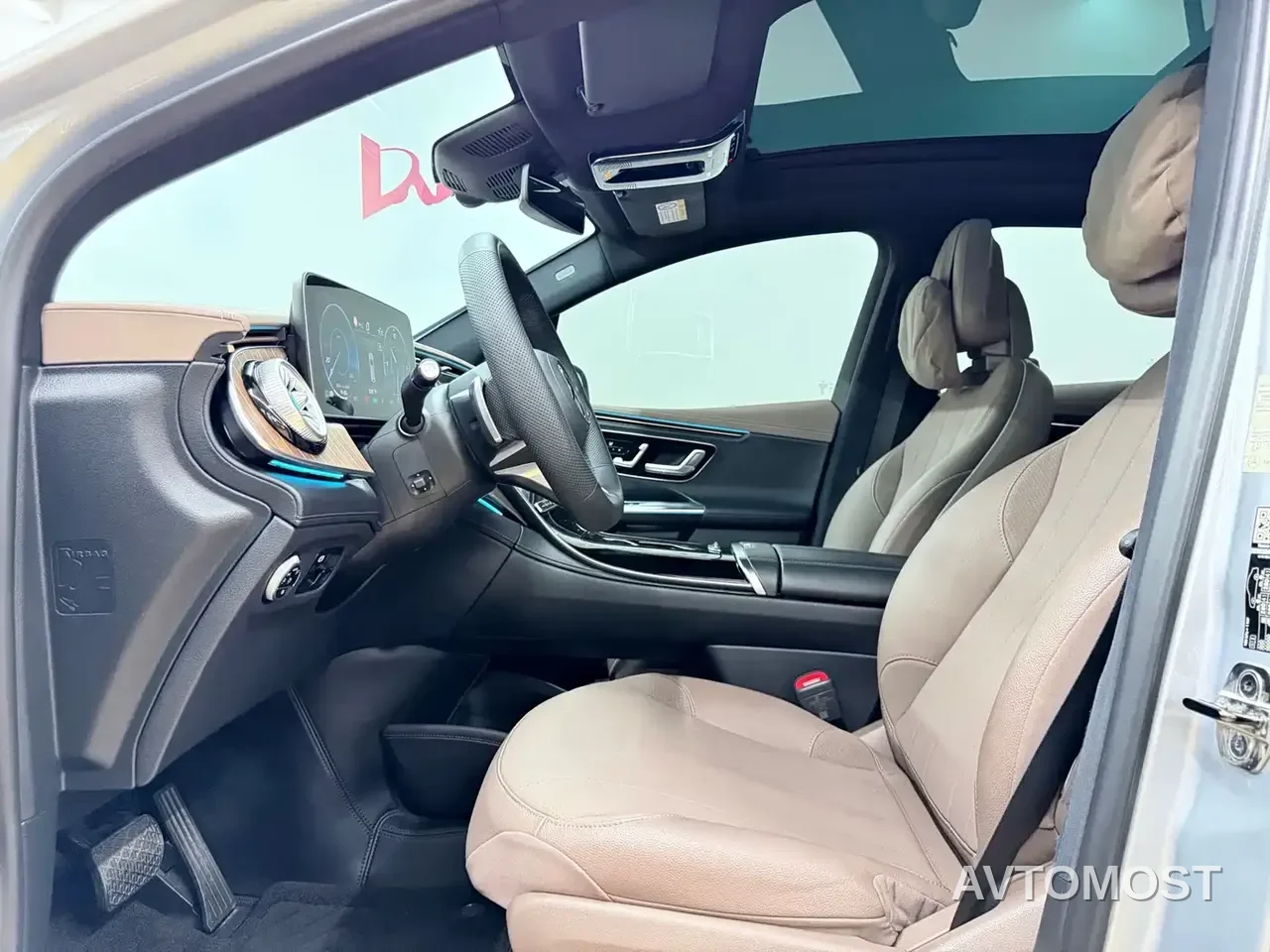 Mercedes-Benz EQE SUV 2023 350 4MATIC Luxury Edition — фото 18