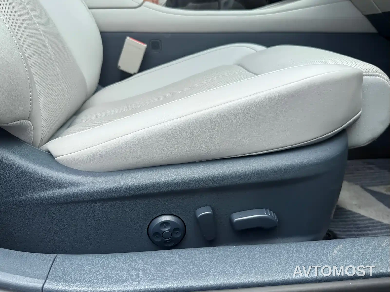 Nissan Teana 2026 2.0T Premium Edition — фото 10