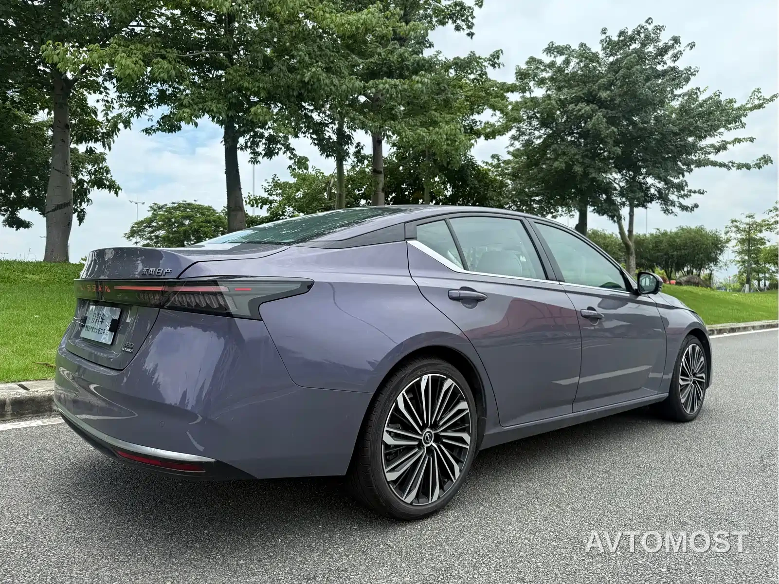 Nissan Teana 2026 2.0T Premium Edition — фото 12