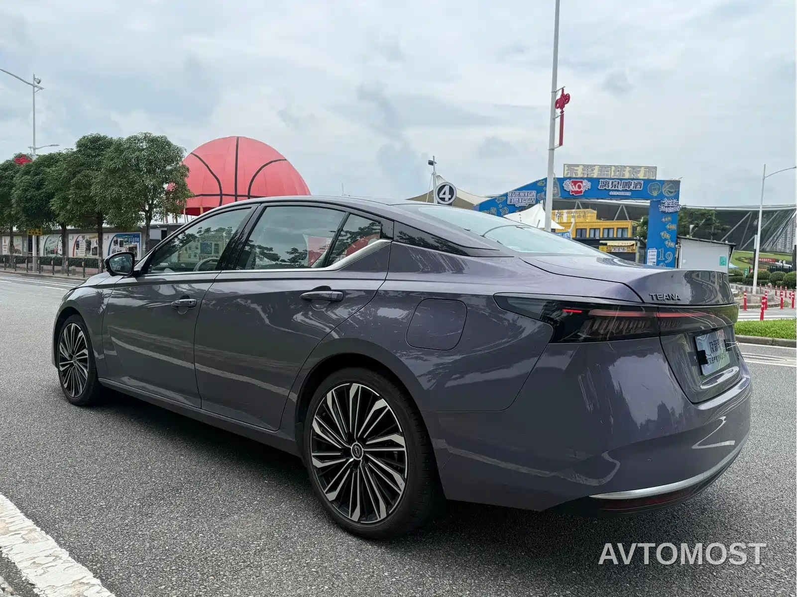 Nissan Teana 2026 2.0T Premium Edition — фото 13