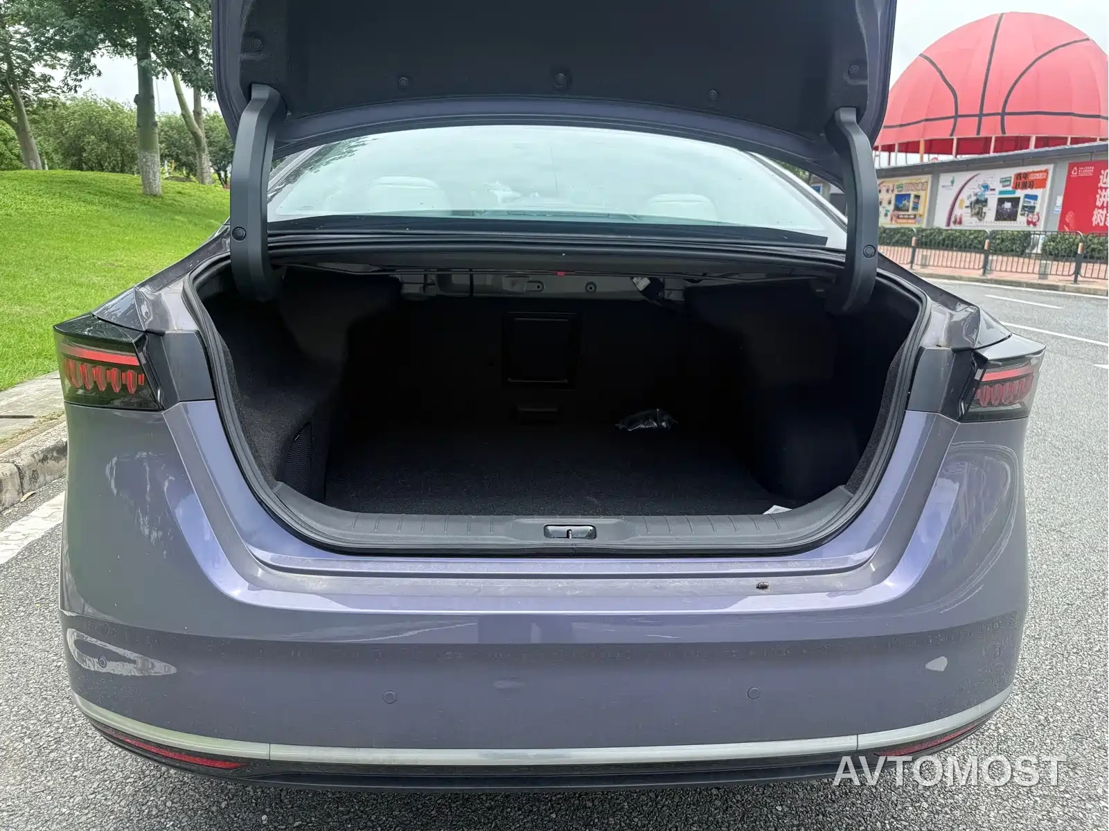 Nissan Teana 2026 2.0T Premium Edition — фото 17