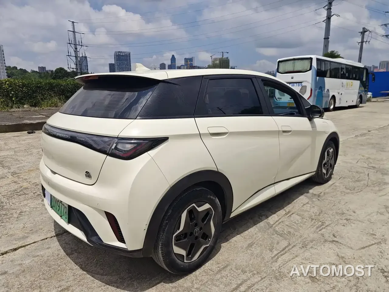 BYD Dolphin 2023 420km Fashion Edition — фото 11